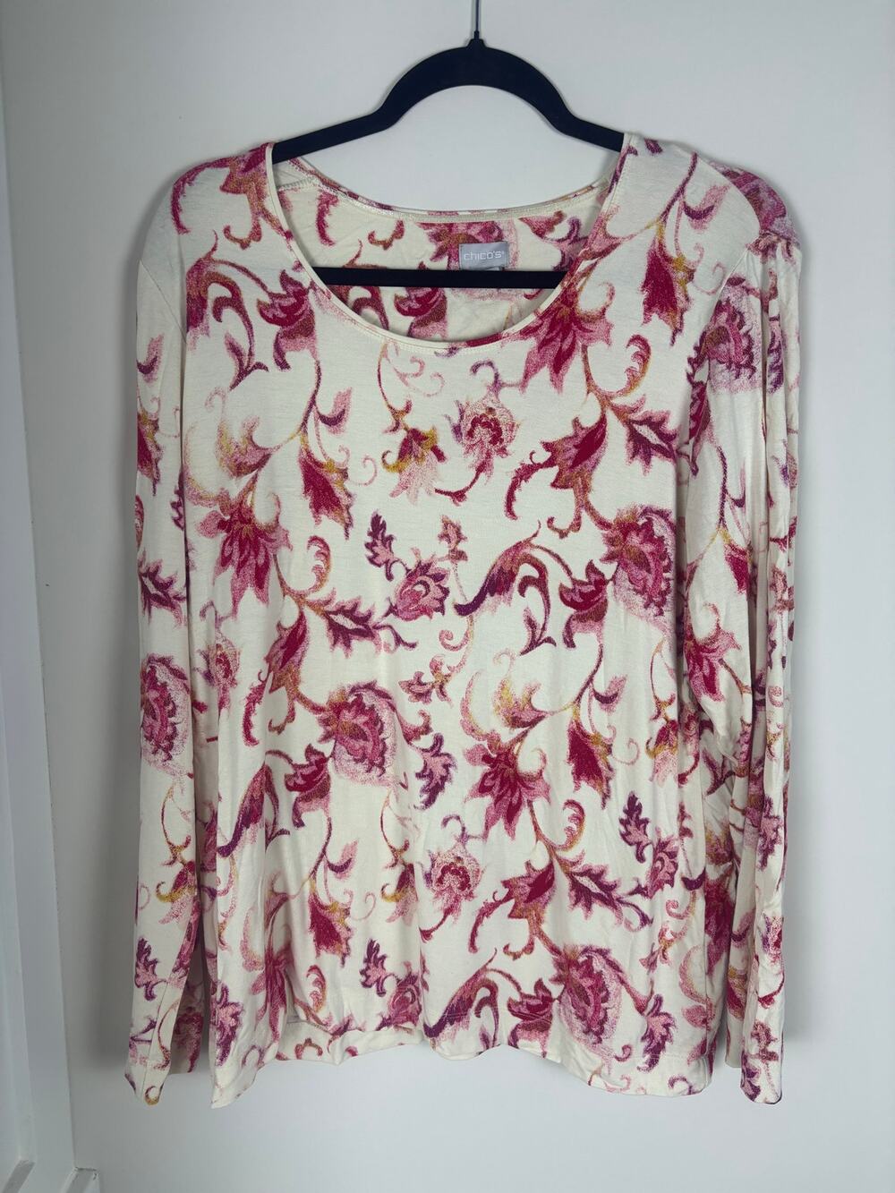 Chico’s Womens Size 2 L Floral Scroll Top Pink Ivory Rayon Stretch Long Sleeve